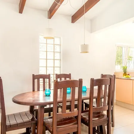Valeria With Private Pool By Dadovillas *